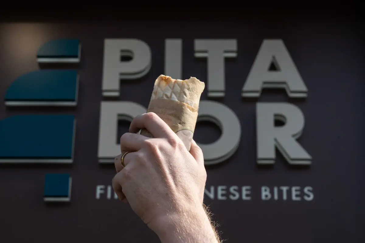 A Milano apre Pitador, street food tradizionale libanese