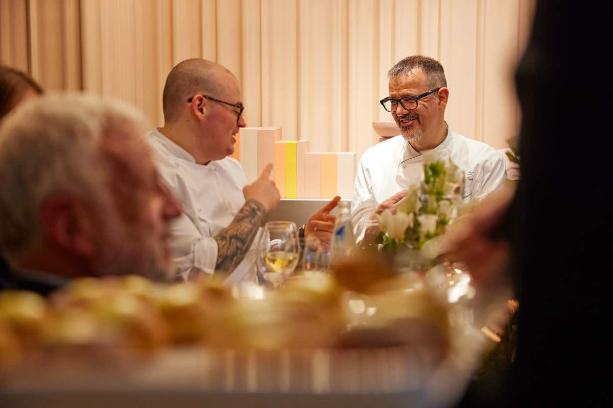 Scopri i sei formaggi svizzeri d'eccellenza protagonisti di “{[ ]} che Svizzeri”