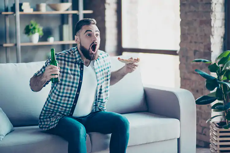 Per la partita? Pizza e una English Strong Ale Serata in casa? Attenzione a che birra scegli