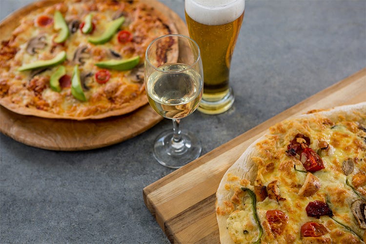 Con la pizza, non solo birra 
Il vino regala ottimi abbinamenti