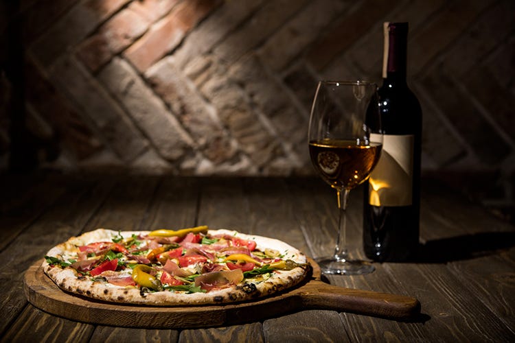 La combinazione pizza e vino è sempre più ricercata - Una buona pizza non basta Serve un progetto totale
