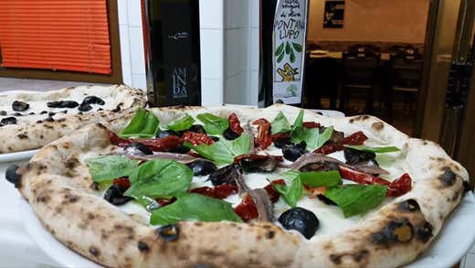 Pizza "Terra e mare" Pizza "Terra e mare"