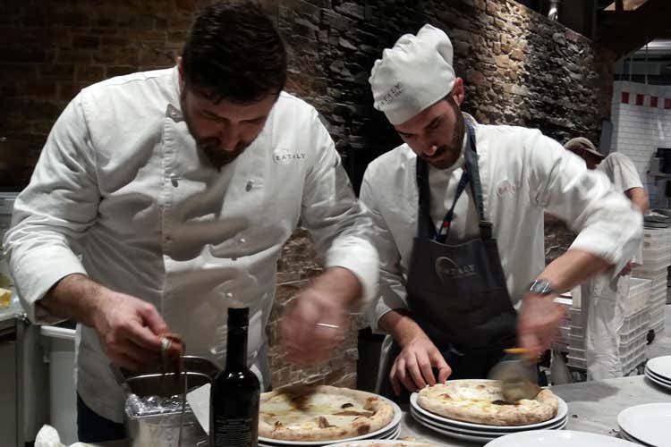 (La Pizza del territorio di Eataly in tour si fa ambasciatrice delle tipicità regionali) (La Pizza del territorio di Eataly in tour si fa ambasciatrice delle tipicità regionali)
