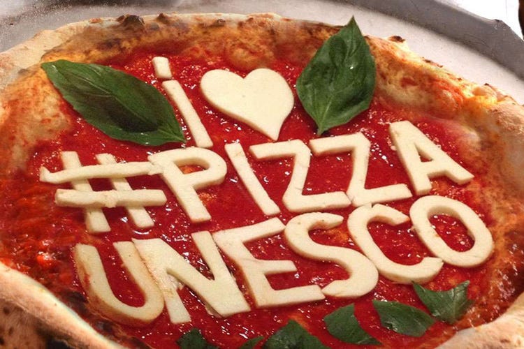 L'arte della pizza è Patrimonio Unesco (NoFakePizza, al via la campagna per salvaguardare la napoletana)