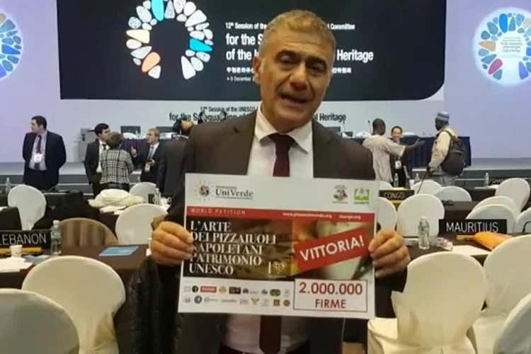 Alfonso Pecoraro Scanio (NoFakePizza, al via la campagna per salvaguardare la napoletana)