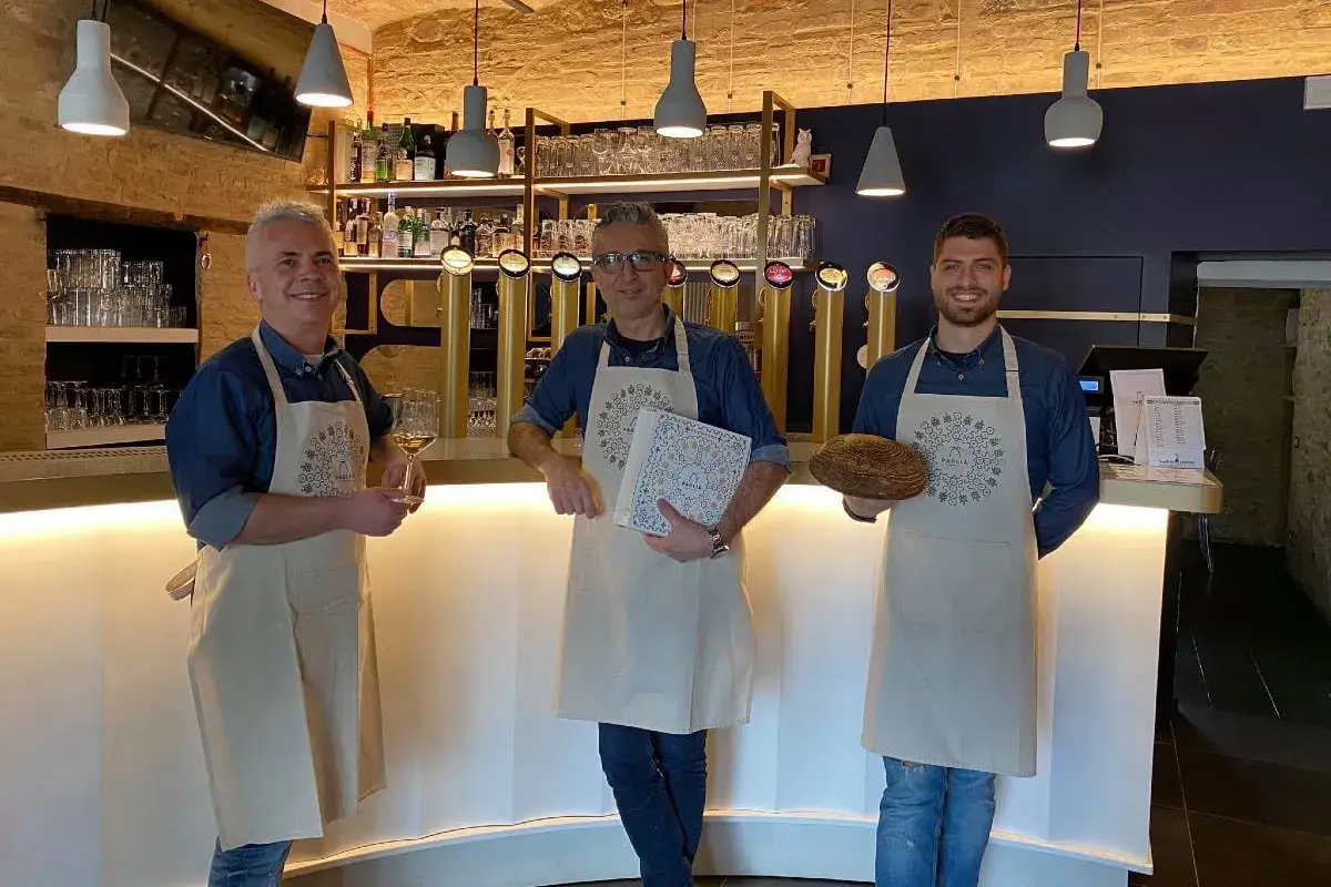 Lo staff della pizzeria Pagli&agrave; Pizza e Fichi, impasto versatile che soddisfa ogni palato