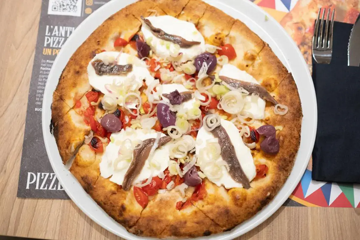 La ricetta classica Pizza siciliana, un'eccellenza tutta da riscoprire