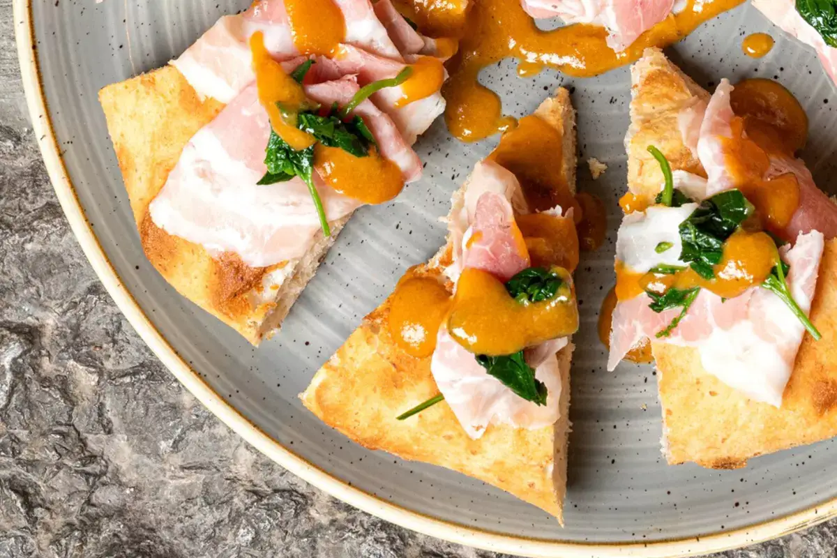 La pizza in versione gourmet Brescia&hellip; by Rock. Quattro giovani e un ristorante di famiglia
