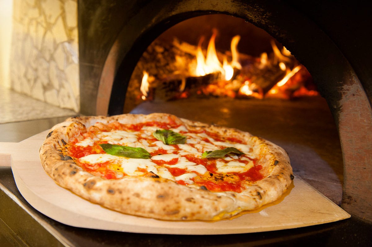 Due le migliori pizzerie d'Italia: I Masanielli e 10 Diego Vitagliano pizzeria