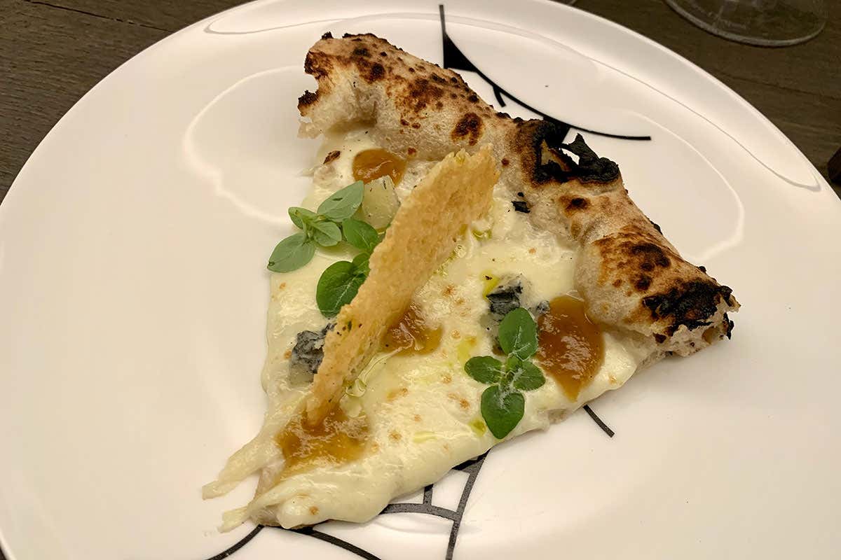 Da Confine la pizza di cucina incontra le Magnum di Veuve Clicquot