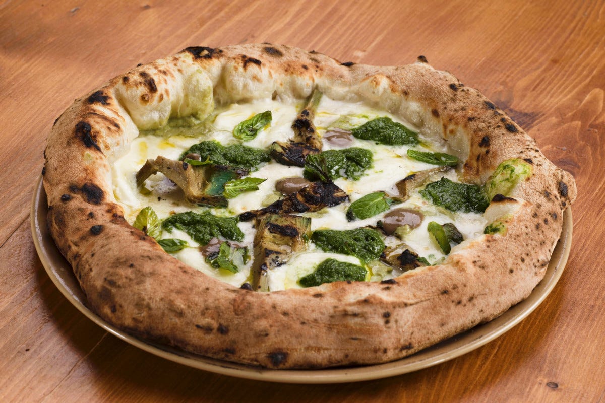 La pizza di Diego Vitagliano 10 Diego Vitagliano a Napoli è la miglior pizzeria d'Europa