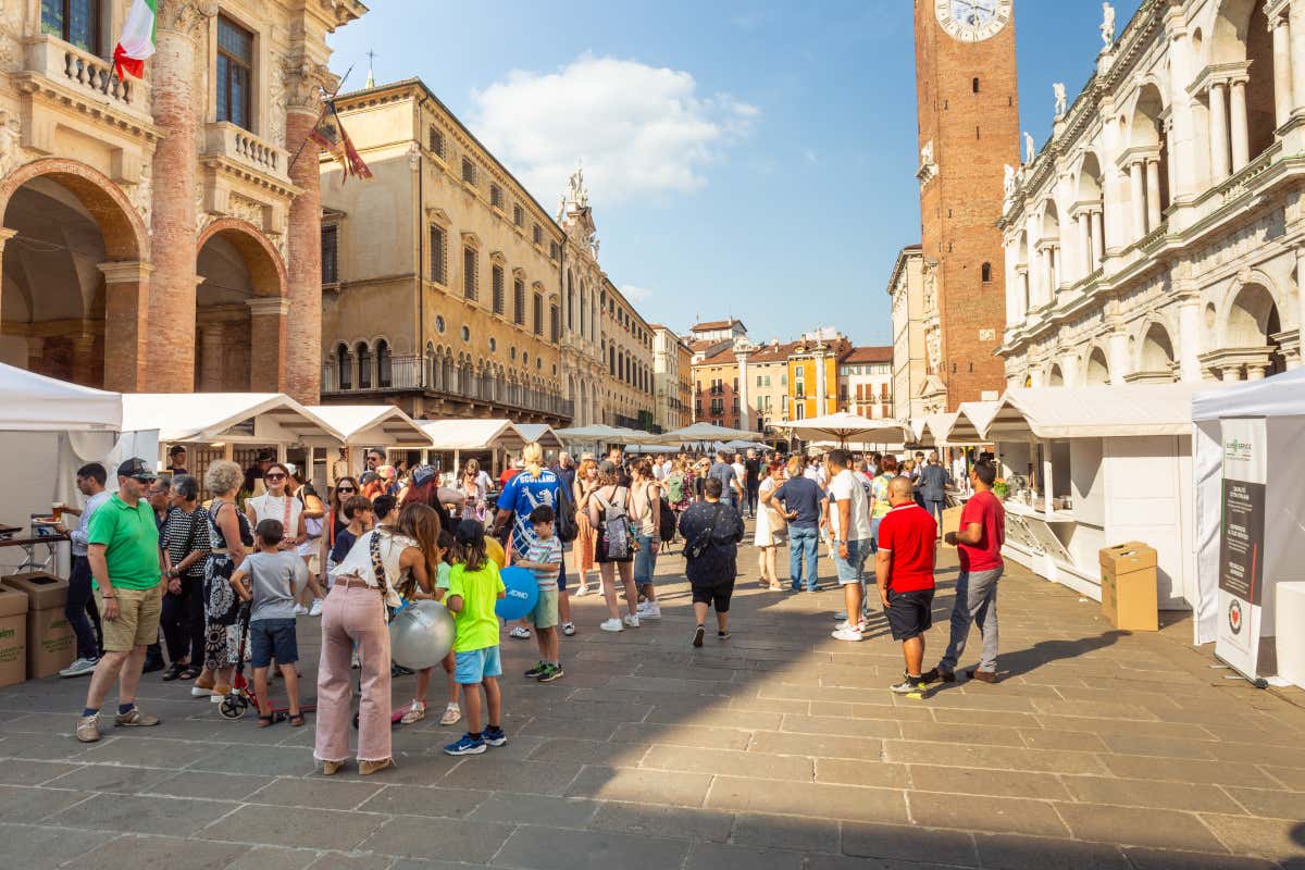 Pizza in Piazza Vicenza 2025: tre giorni di gusto, musica e cultura Pizza in Piazza Vicenza 2025: tre giorni di gusto, musica e cultura