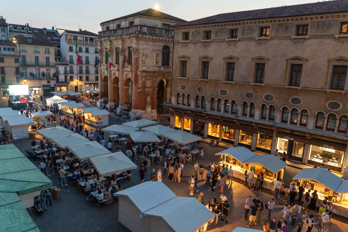 Pizza in Piazza Vicenza 2025: tre giorni di gusto, musica e cultura Pizza in Piazza Vicenza 2025: tre giorni di gusto, musica e cultura
