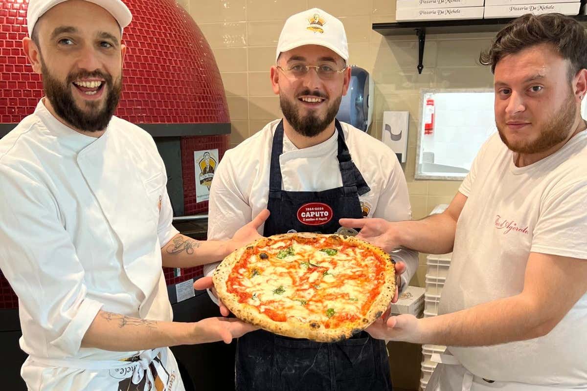 Ecco com'è la nuova “Antica Pizzeria Da Michele” a Caserta