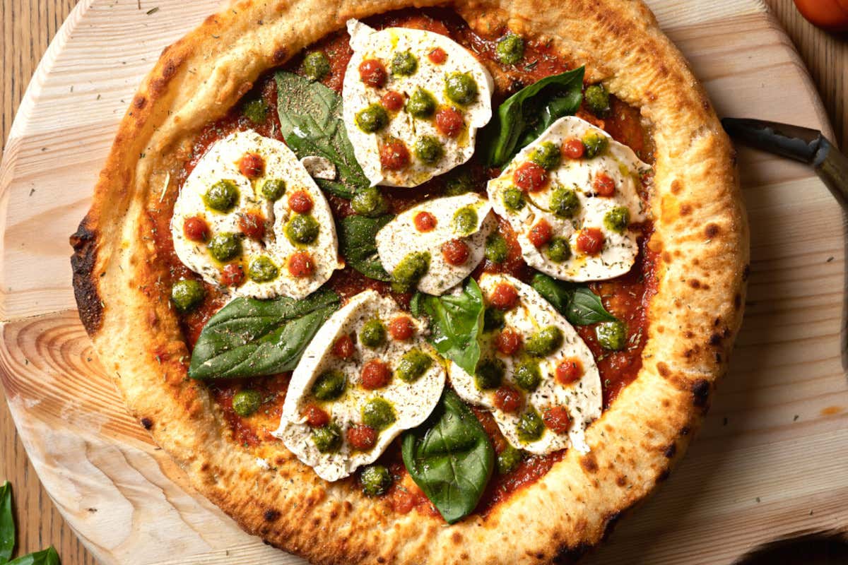 Alla pizzeria Sunrise di Caserta la pizza di Vanvitelli Italia a Tavola