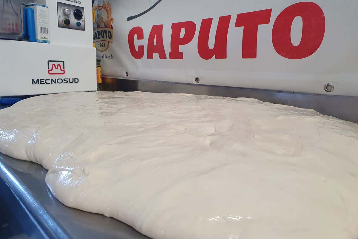 Il pizzaiolo Vincenzo Fotia ha scelto l&rsquo;alta qualit&agrave; delle farine Caputo