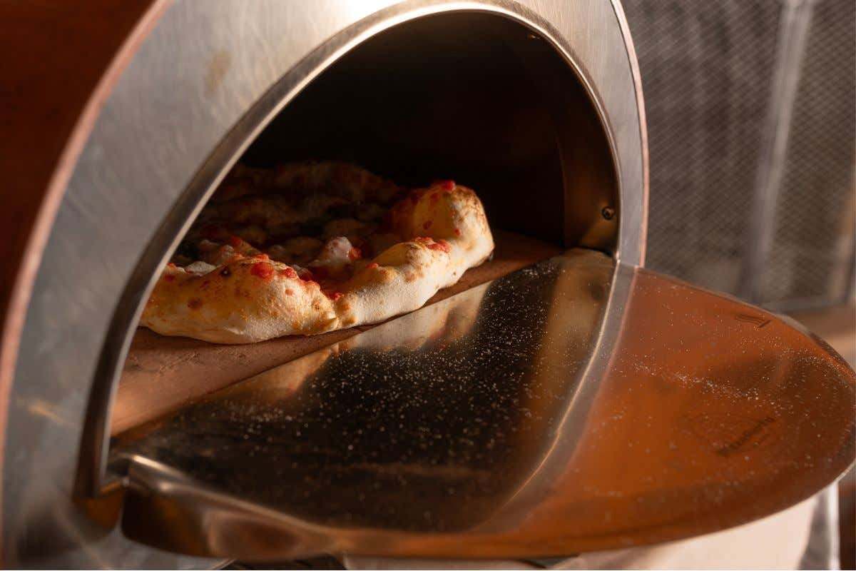 Pizzaiolo a domicilio: alla scoperta di una “nuova” realtà dell’arte bianca Pizzaiolo a domicilio: alla scoperta di una “nuova” realtà dell’arte bianca