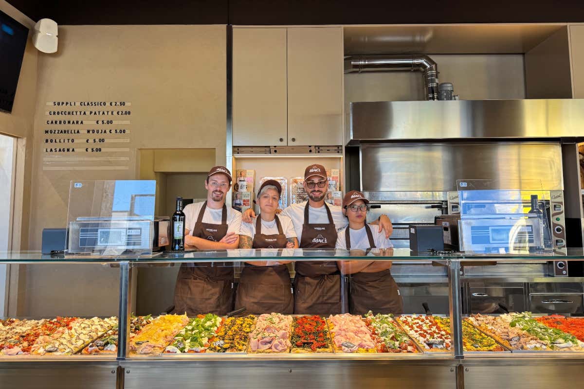 Gabriele Bonci riapre Pizzarium: nuovo spazio, stessa pizza che ha fatto scuola Gabriele Bonci riapre Pizzarium: nuovo spazio, stessa pizza che ha fatto scuola