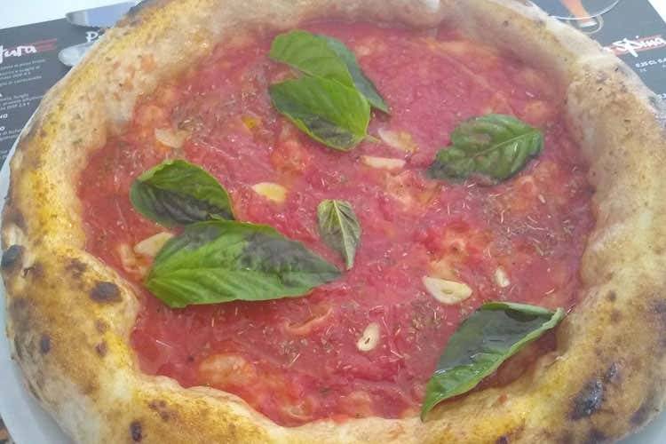 La marinara di Ciro D'Avanzo - Caserta, all'ombra della Reggia le pizze artistiche di Ciro D'Avanzo