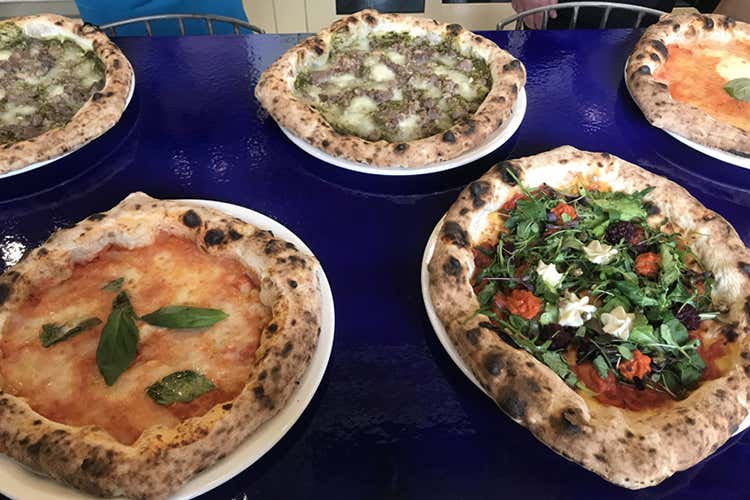 Le pizze sono firmate da Francesco Martucci A cena con Sophia Loren Apre il locale dedicato all&rsquo;attrice