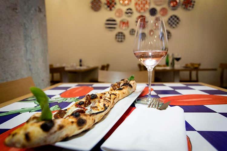 Prodotti di alta qualit&agrave; per le pizze (Le pizze sperimentali di Esposito funzionano anche a Milano)