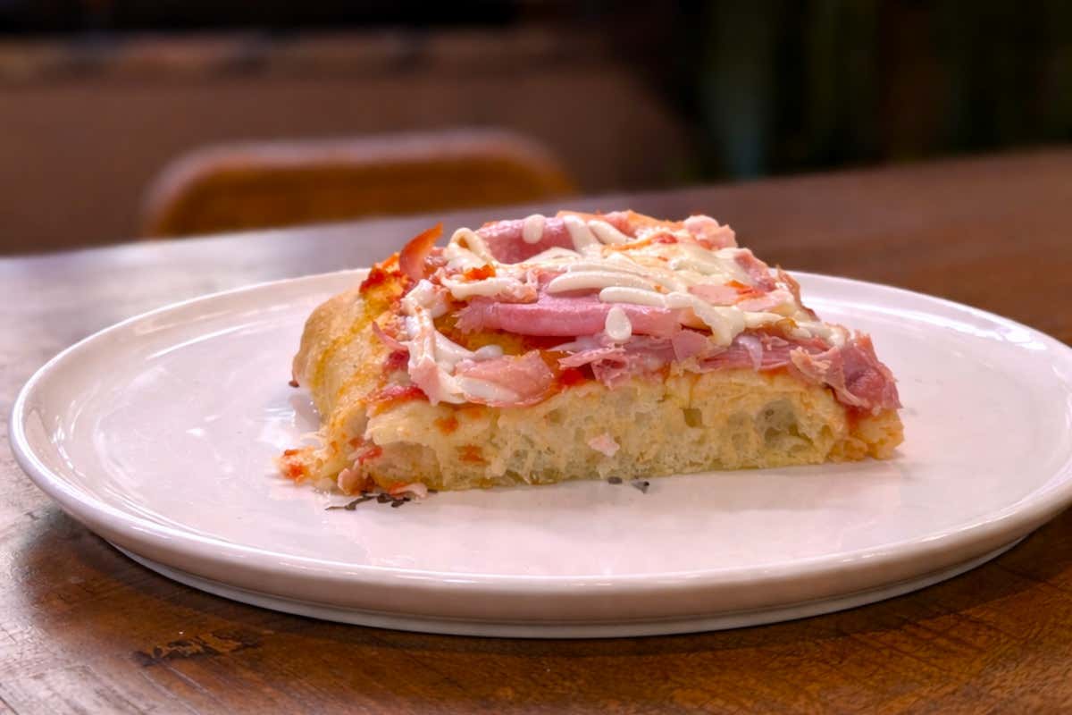 A Pisa c’è una gastronomia con pizza firmata Stefano Bonamici
