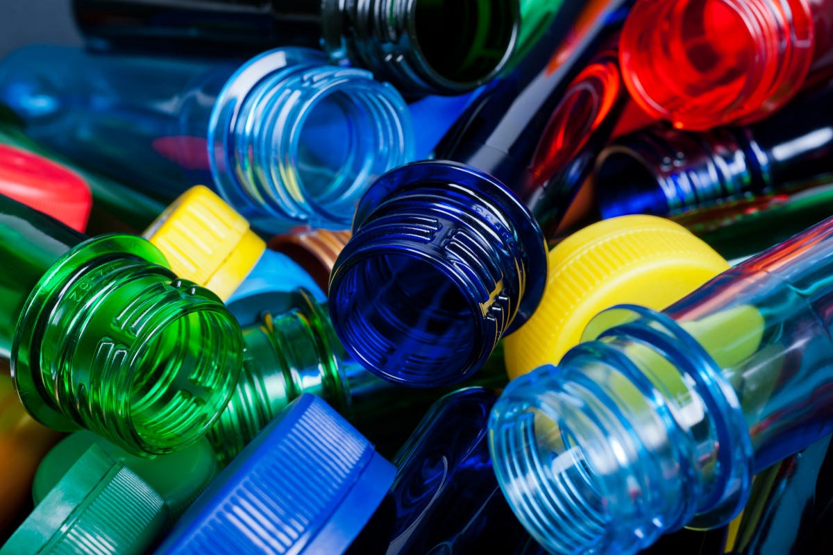 Consorzi e associazioni unite per l'utilizzio di una plastica più riciclabile