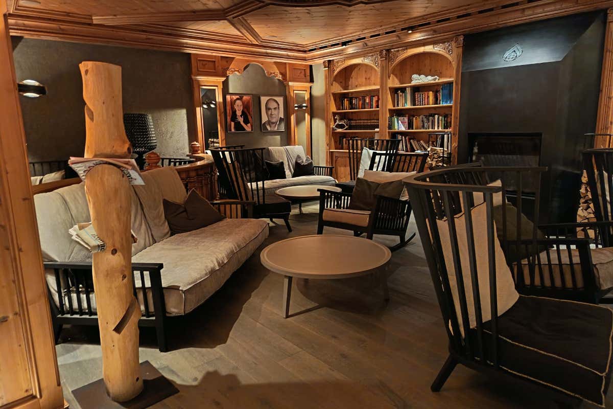 Benessere tra le Alpi: l'hotel dove vivere l’autunno tra Sky Pool, saune e natura Benessere tra le Alpi: l'hotel dove vivere l’autunno tra Sky Pool, saune e natura