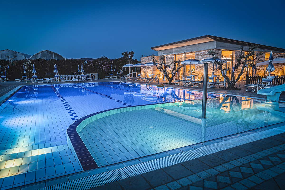 Voglia di acqua calda a cielo aperto? Prova queste piscine riscaldate Voglia di acqua calda a cielo aperto? Prova queste piscine riscaldate