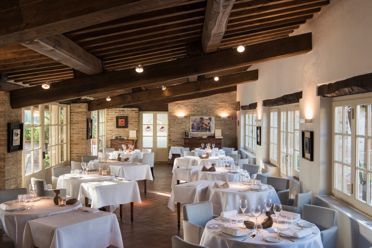Il Poggio Rosso di Borgo San Felice Relais & Chateaux premiato con la stella verde Enrico Bartolini, l’uomo delle stelle… Michelin: 12 su 8 ristoranti