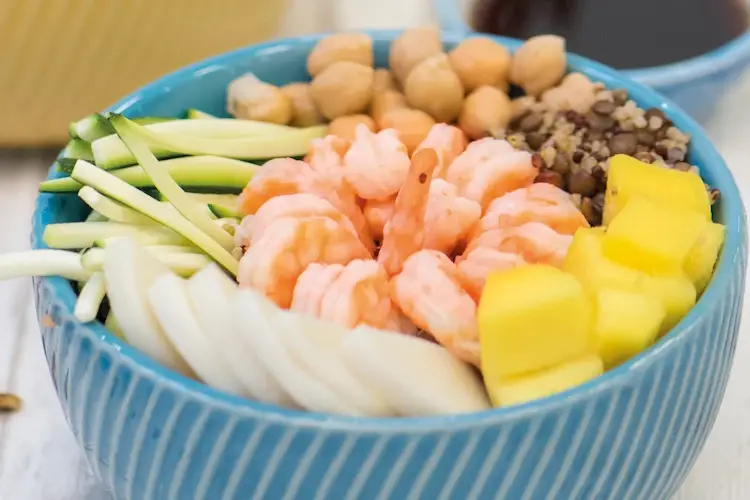 Gusto, leggerezza e praticit&agrave;: ecco i pok&egrave; di Menu