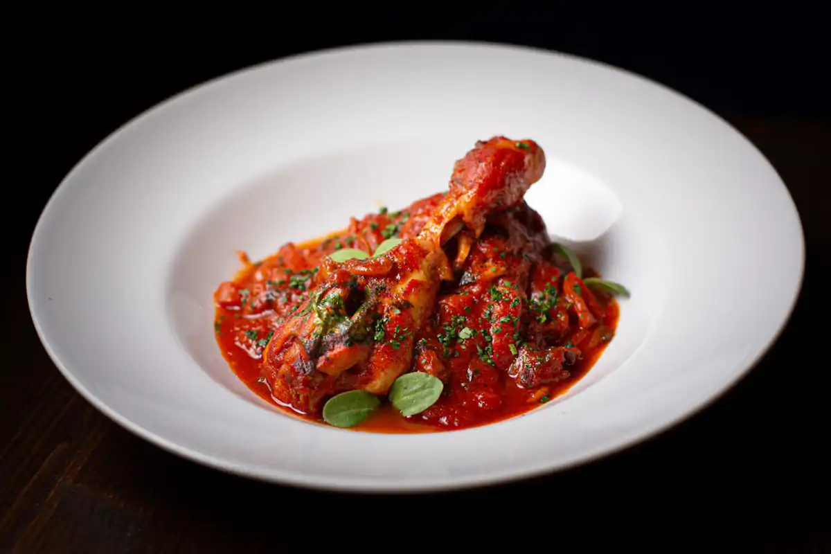 Pollo alla Marengo, il piatto pi&ugrave; apprezzato da Napoleone Cocktail, torte e pollo alla MarengoRoma ricorda Napoleone Bonaparte