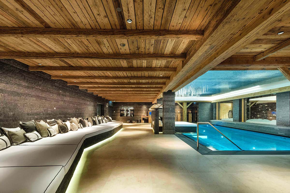 La piscina Vacanza super lusso sulla neve con maggiordomo? Succede allo Chalet N in Austria