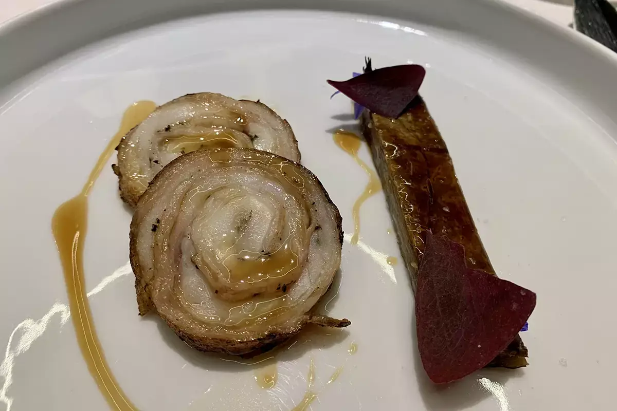 Porchetta di rana pescatrice Acqua: un tuffo nel pescato di ricerca