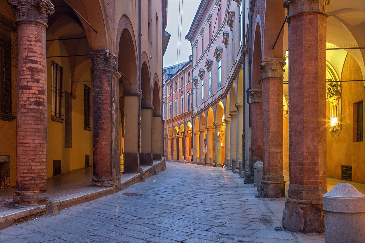 Bologna, i portici Ecco perché la chiamano la ''grassa'': tour nei migliori ristoranti di Bologna