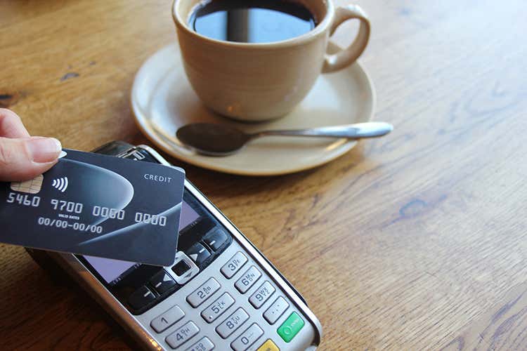 Bar e ristoranti in sofferenza per le commissioni da pos - Boom dei Pos, manca liquidità Colpo del ko per bar e ristoranti?