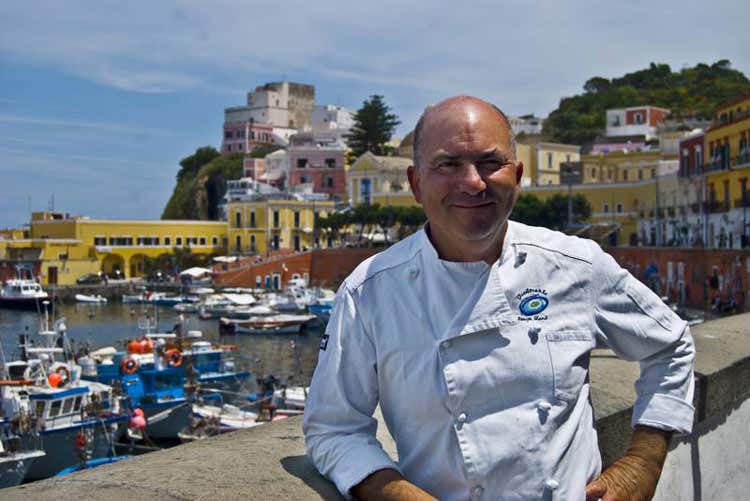 Oreste Romagnolo  - In citt&agrave;, al mare o in montagna D'estate il pranzo &egrave; take away