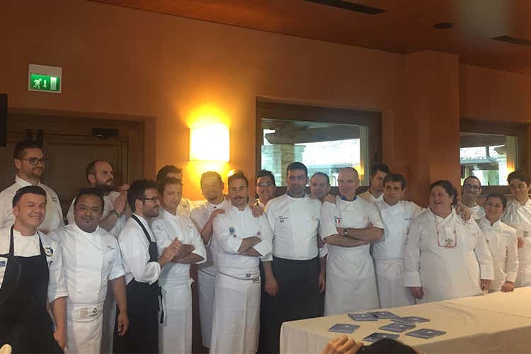 pranzo con le stelle per Marche RiparTiAmo