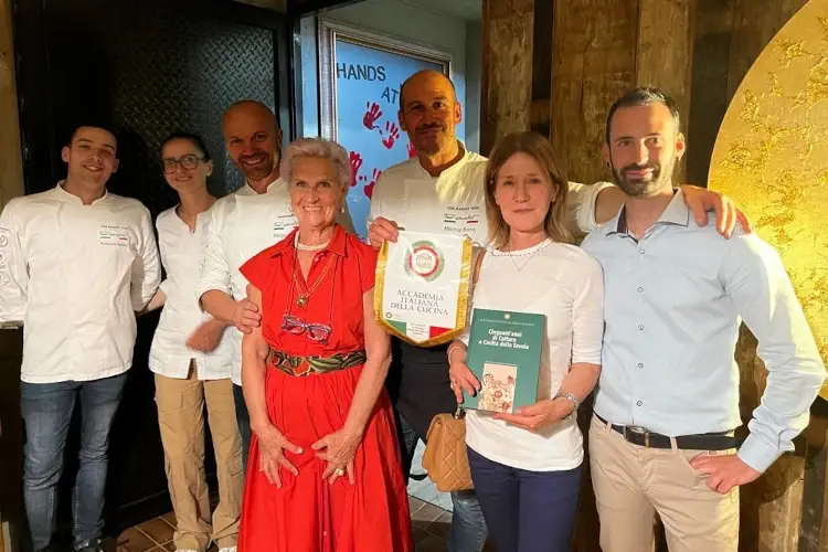 La premiazione&nbsp; L'Accademia Italia della Cucina premia il Cor-Market di Sorisole