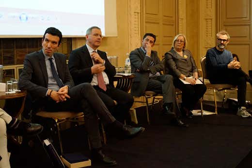 da sinistra: Maurizio Martina, Lino Stoppani, Aldo Cursano, Donatella Cinelli Colombini e Massimo Bottura