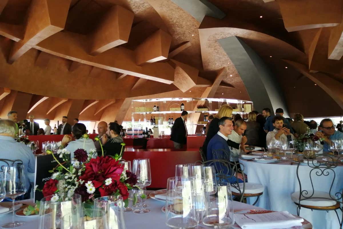 Un momento della presentazione&nbsp; Le Tenute Lunelli presentano il Carapace Lunga Attesa