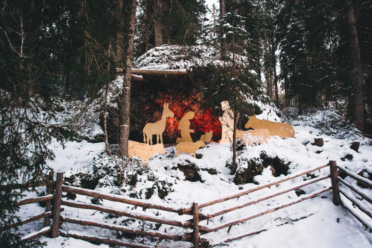 Il presepe a grandezza d'uomo Magie natalizie in Val d’Ega