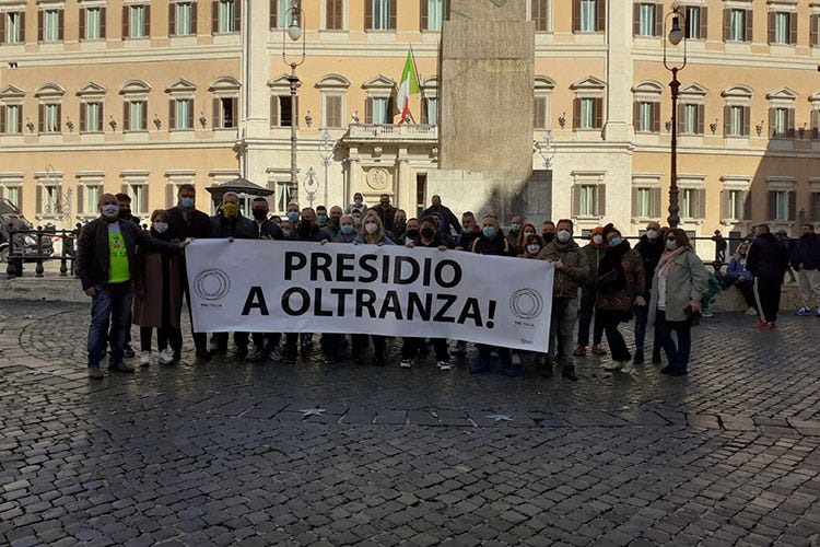 Il presidio a oltranza di Tni Italia - Ristoratori Toscani - «Sanremo sì, Horeca no», perché? La protesta dei ristoratori a Roma