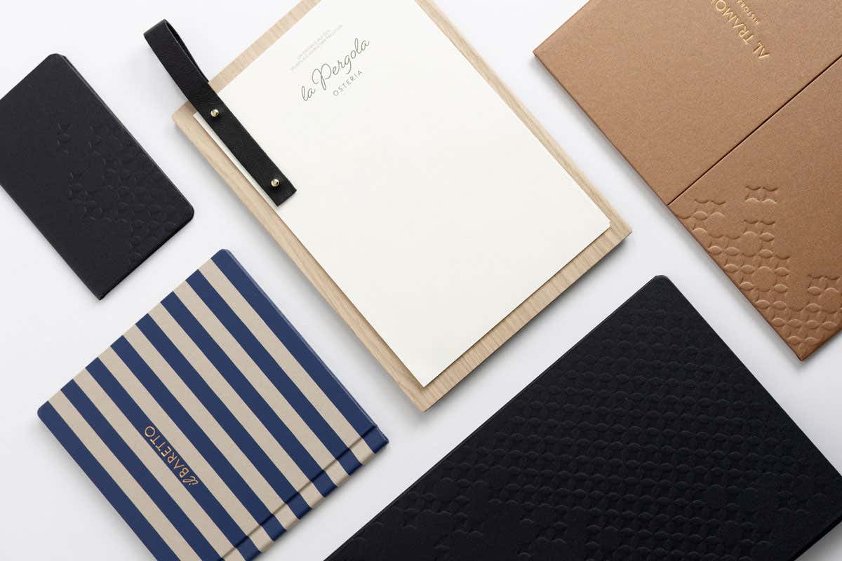Carte menu sensoriali: quando il design racconta l'identità di un ristorante Carte menu sensoriali: quando il design racconta l'identità di un ristorante