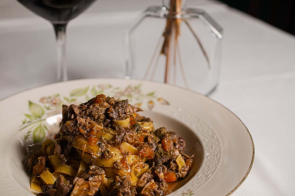 La linea gastronomica da Mamma Orsa è impostata su base giornaliera A Roma la cucina di vera ricerca di Mamma Orsa La linea gastronomica da Mamma Orsa è impostata su base giornaliera A Roma la cucina di vera ricerca di Mamma Orsa