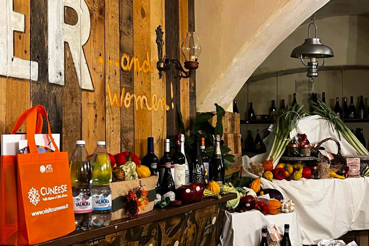 Ricchissima la varietà dell'enogastronomia del Cuneese Autunno con gusto: a Roma tutto il buono della provincia di Cuneo Ricchissima la varietà dell'enogastronomia del Cuneese Autunno con gusto: a Roma tutto il buono della provincia di Cuneo