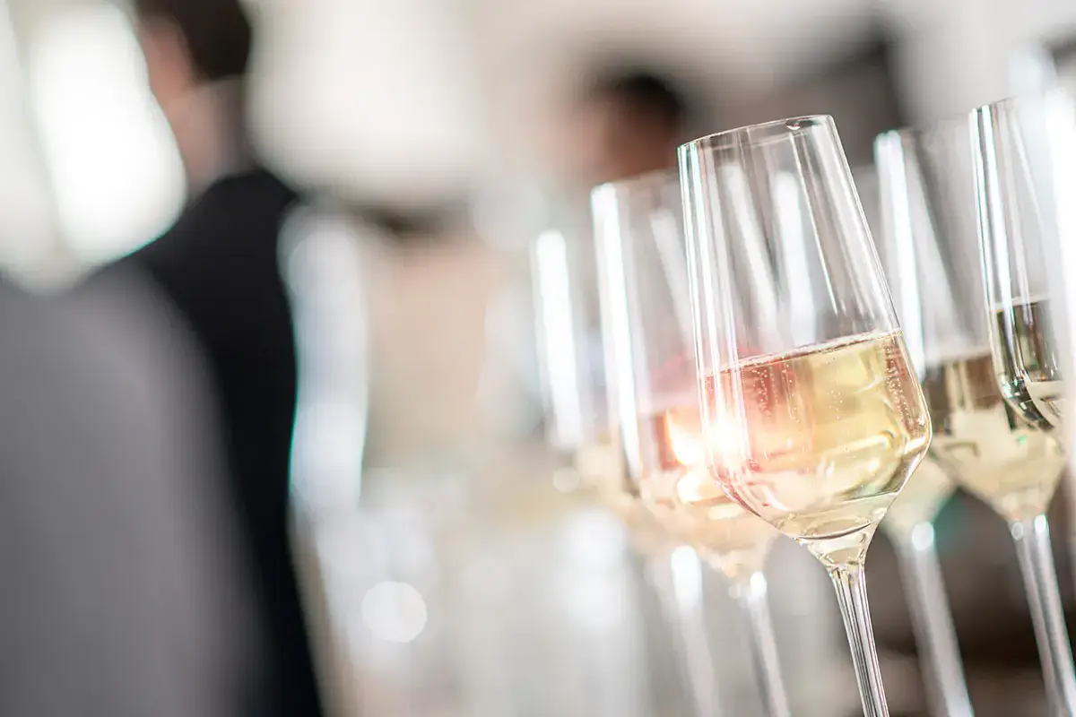 Nei primi sei mesi del 2021 l'export di Prosecco &egrave; aumentato del +35% rispetto allo stesso periodo del 2020 Controffensiva italiana: il Prosecco &egrave; solo veneto e friulano. E la task force mostra le carte
