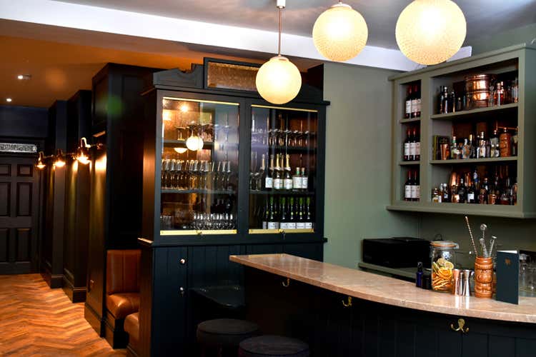 L'interno del locale (In Irlanda il primo bar senza alcolici)