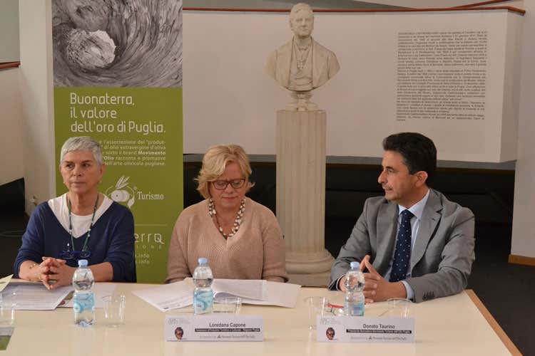 Vittoria Cisonno, Loredana Capone e Donato Taurino (Puglia e olio, legame indissolubile Ad Acaya una giornata di celebrazioni)