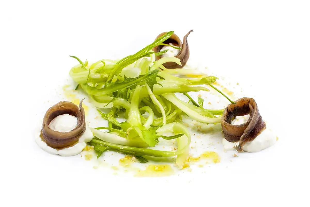 Alici, stracciatella, puntarelle Dalla vigna alla tavola riscopre la minestra ATTESA